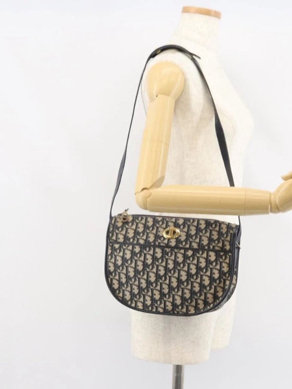 Christian Dior Trotter Canvas Shoulder Bag Navy Gold Auth BA9247